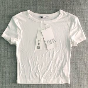 BRAND NEW WHITE ZARA CROP KNIT TEE